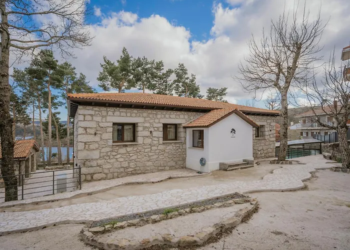 El Nogal De Marieta Villa Peguerinos